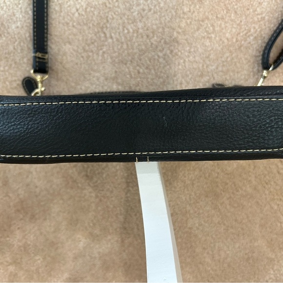 Stone & Co. Black Leather Crossbody Bag with Adjustable Strap - Picture 3 of 7